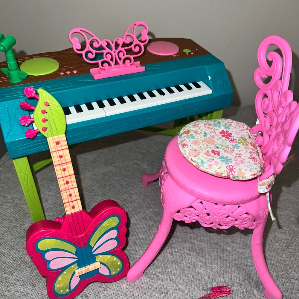 Wellie Wishers Doll Playset with Accessories - Picture 2 of 6